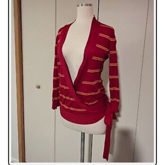 BCBG MAXAZRIA Wrap Knit Sweater Top, Silk Blend Size Large - Picture 3 of 8